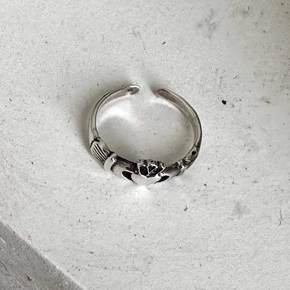 Sterling Silver Adjustable Claddagh Toe Ring